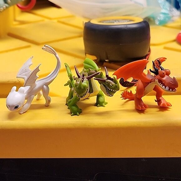 Spin Master Other - Lot Of 3 DreamWorks How to Train Your Dragon: Hidden World Mystery Blind Figures